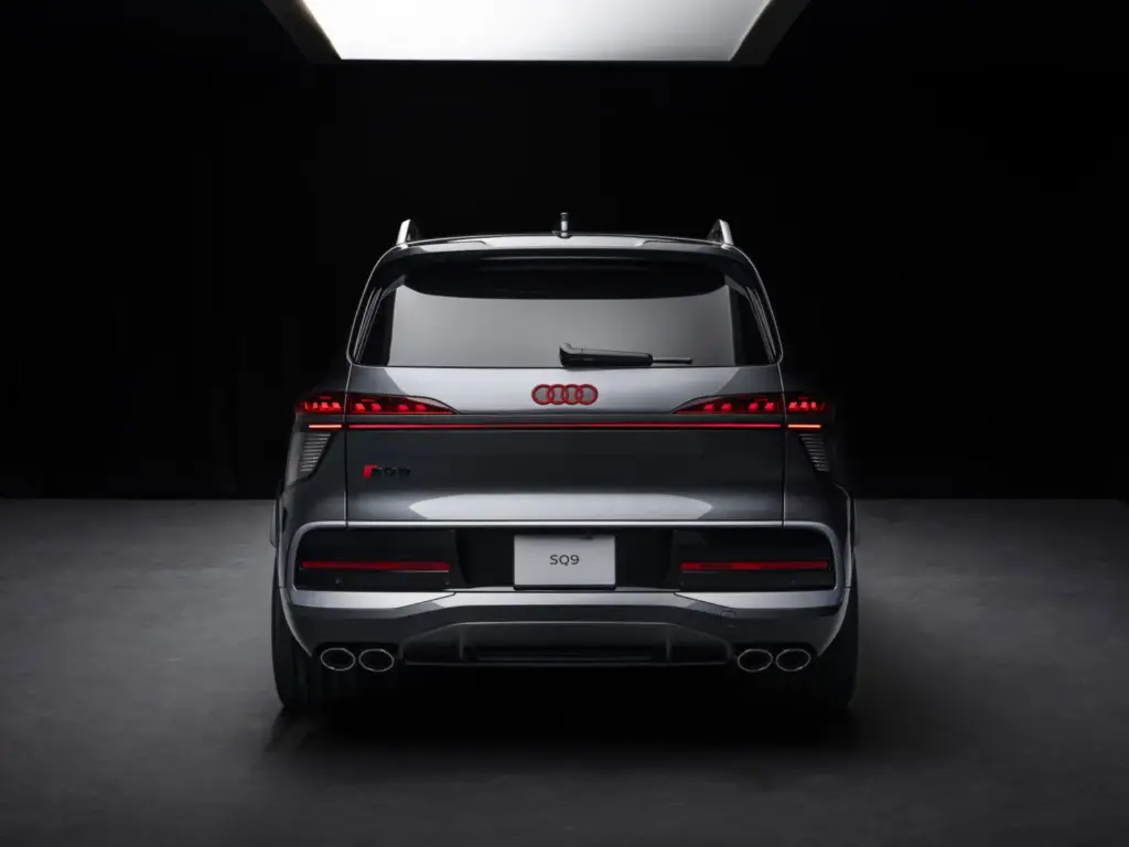 2026 Audi Q9 reveal 15 Motor16