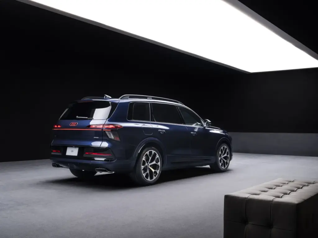 2026 Audi Q9 reveal 3 Motor16