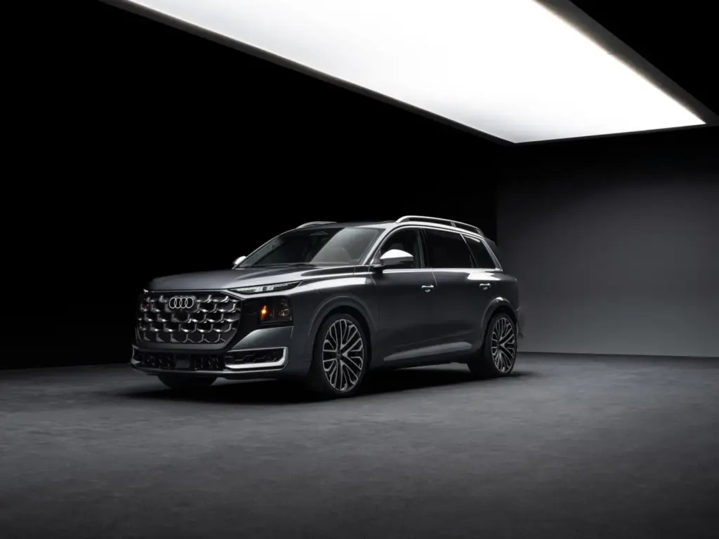2026 Audi Q9 reveal 7 Motor16