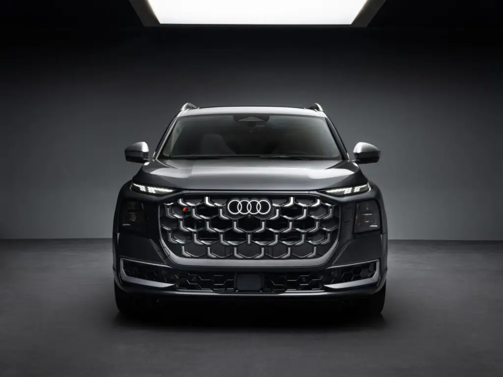 2026 Audi Q9 reveal 9 Motor16