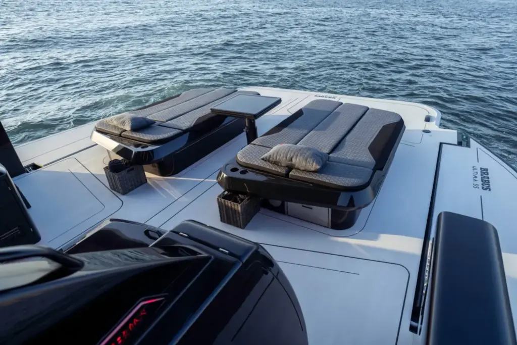 Brabus ha creado este Ultima 55, un catamarán con casi tres veces la potencia de un G 63 AMG 15 Motor16 2026 Brabus Ultima 55 catamaran 3 Motor16