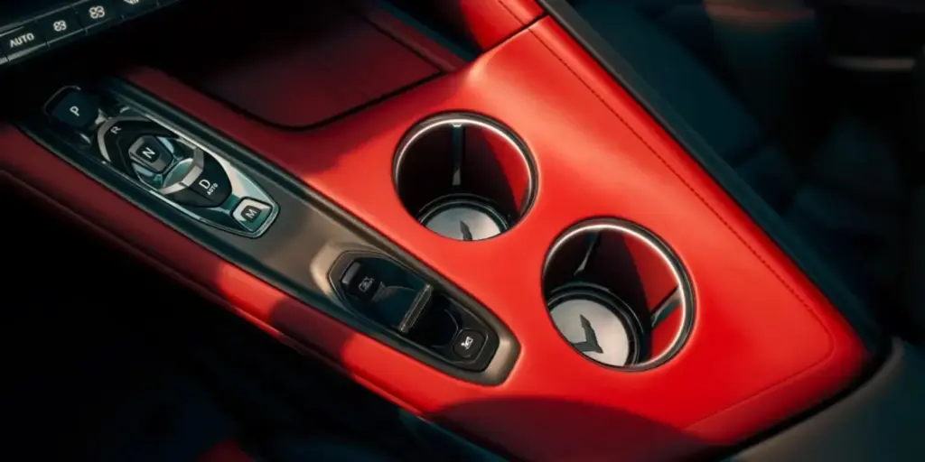Corvette Stingray: La fórmula más barata para superar la barrera de los 300 km/h 12 Motor16 2026 Chevrolet Corvette Stingray 10 Motor16