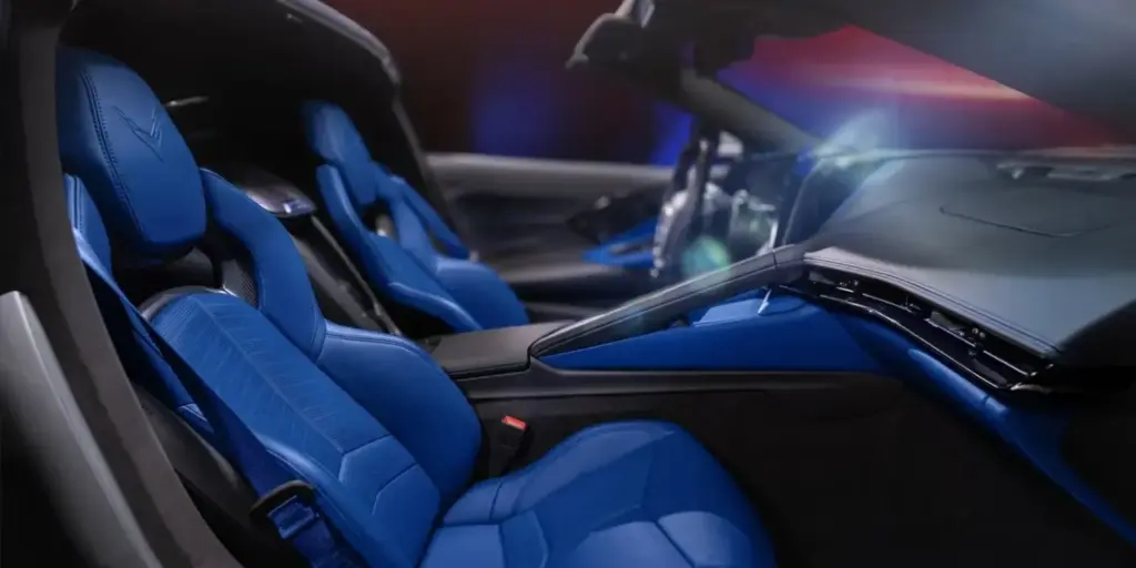 Corvette Stingray: La fórmula más barata para superar la barrera de los 300 km/h 17 Motor16 2026 Chevrolet Corvette Stingray 15 Motor16