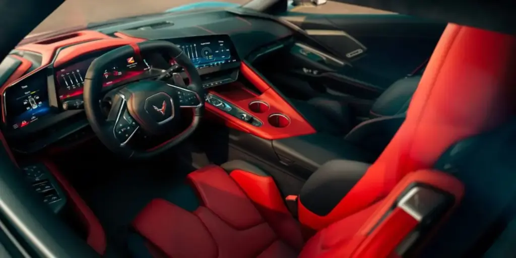 Corvette Stingray: La fórmula más barata para superar la barrera de los 300 km/h 2 Motor16 2026 Chevrolet Corvette Stingray. Imagen interior.