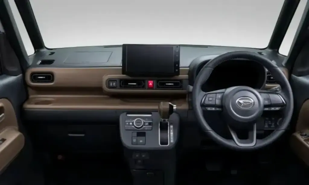 Daihatsu Move: El mítico kei car de la casa japonesa se arma de mejoras 1 Motor16 2026 Daihatsu Move. Imagen interior.