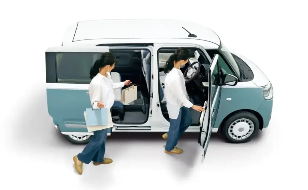 Daihatsu Move: El mítico kei car de la casa japonesa se arma de mejoras 9 Motor16 2026 Daihatsu Move Canbus Japon 7 Motor16