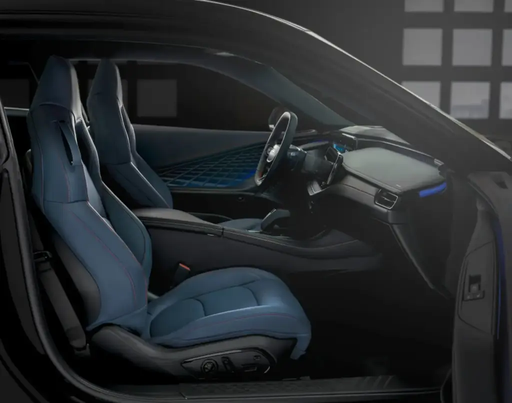 A todo color: Así celebra el Dodge Charger sus 60 años de trayectoria 2 Motor16 2026 Dodge Charger Purple Haze. Imagen interior.