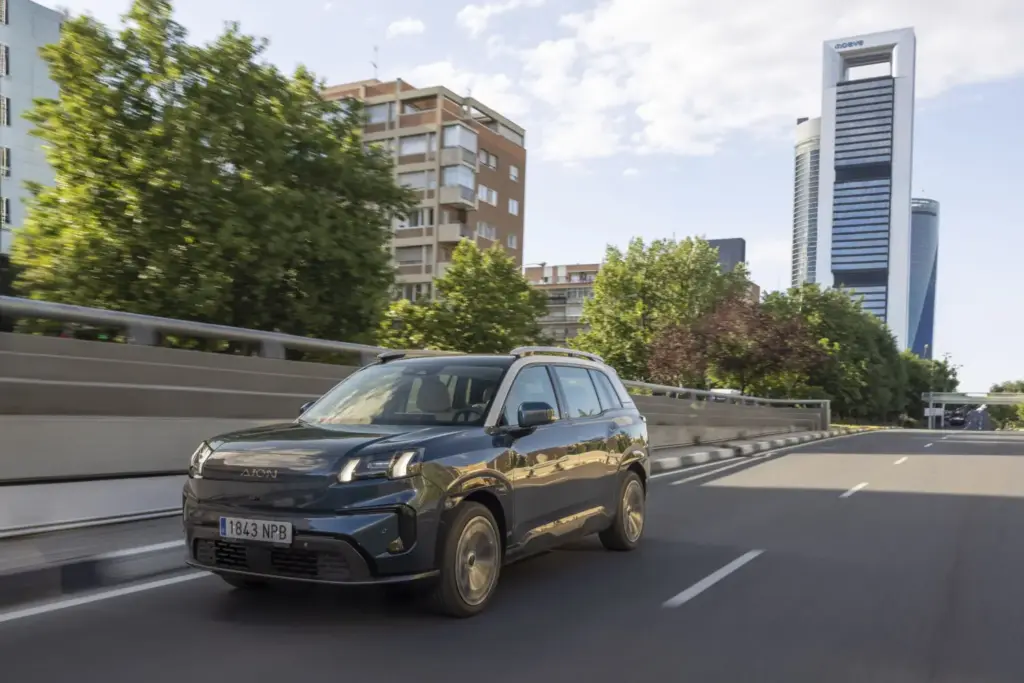 GAC Aion V: Conducimos el SUV eléctrico con el que entran por la puerta grande 18 Motor16 2026 GAC Aion V 64 Motor16