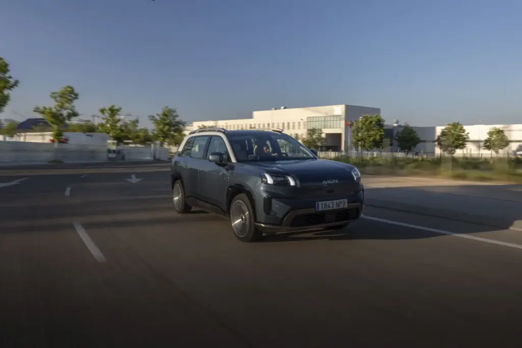 GAC Aion V: Conducimos el SUV eléctrico con el que entran por la puerta grande 25 Motor16 2026 GAC Aion V 75 Motor16