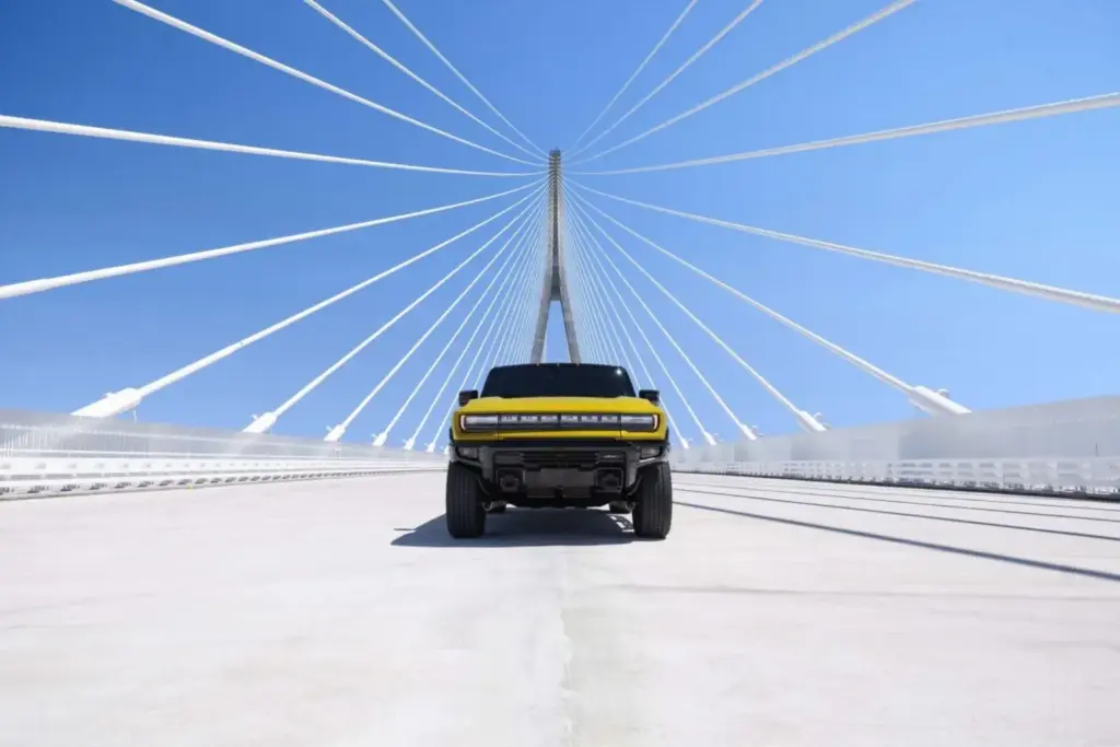 GMC Hummer EV Icon | 25: El homenaje a un monstruo nacido hace 25 años que gastaba 21,4 l/100 km 6 Motor16 2026 GMC Hummer EV Icon 25 2 Motor16