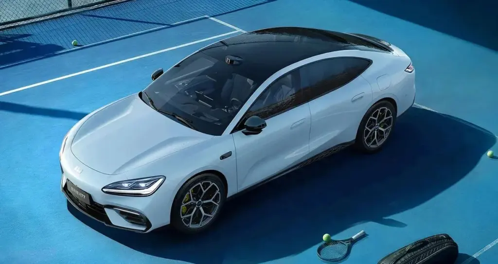 Geely Galaxy TT: la berlina eléctrica que promete dar de qué hablar en China… Y fuera 9 Motor16 2026 Geely Galaxy TT 16 Motor16