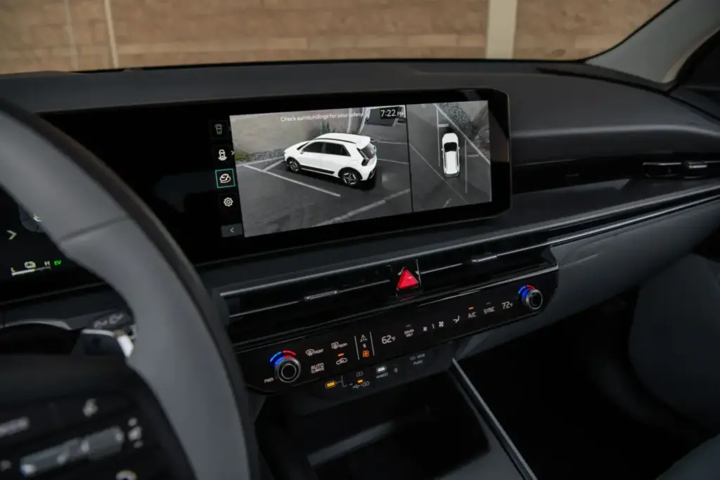 El actualizado Kia Niro cruza el océano para venderse en EE.UU. sin sorpresas aparentes 21 Motor16 2026 Kia Niro HEV USA 11 Motor16