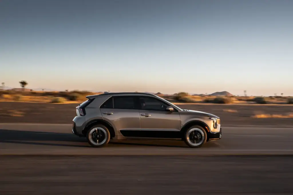 El actualizado Kia Niro cruza el océano para venderse en EE.UU. sin sorpresas aparentes 11 Motor16 2026 Kia Niro HEV USA 15 Motor16