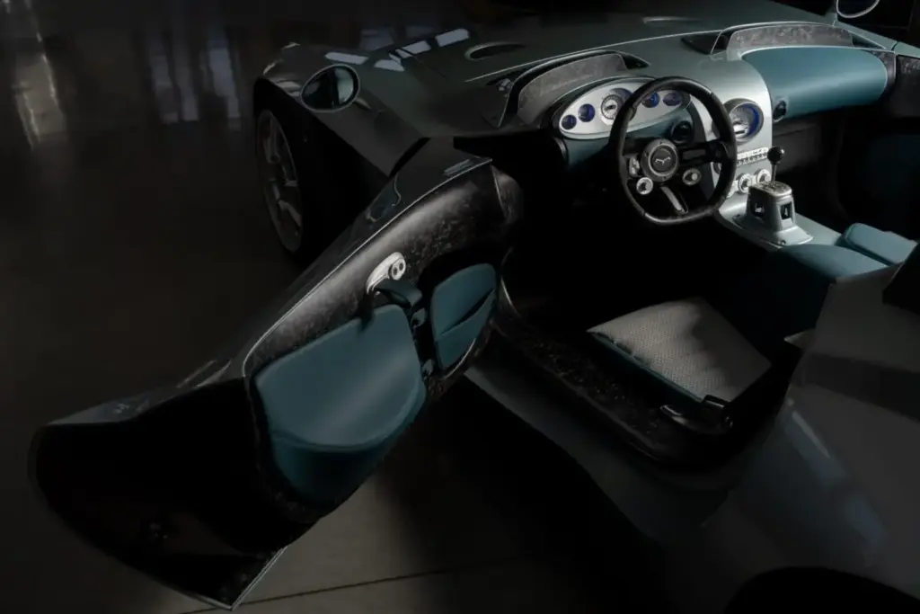 Automobili Mignatta Rina Coupé: la evolución natural del Barchetta que pudo verse en Goodwood 1 Motor16 2026 Automobili Mignatta Rina Coupé. Imagen interior.