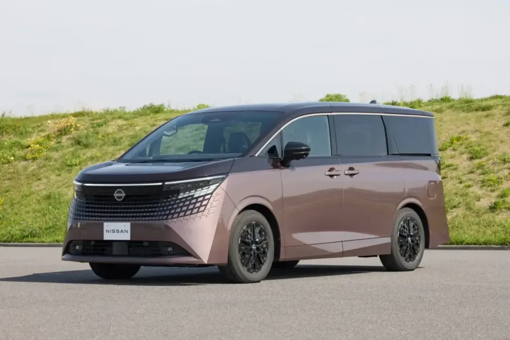 2026 Nissan Elgrand Japon 11 Motor16