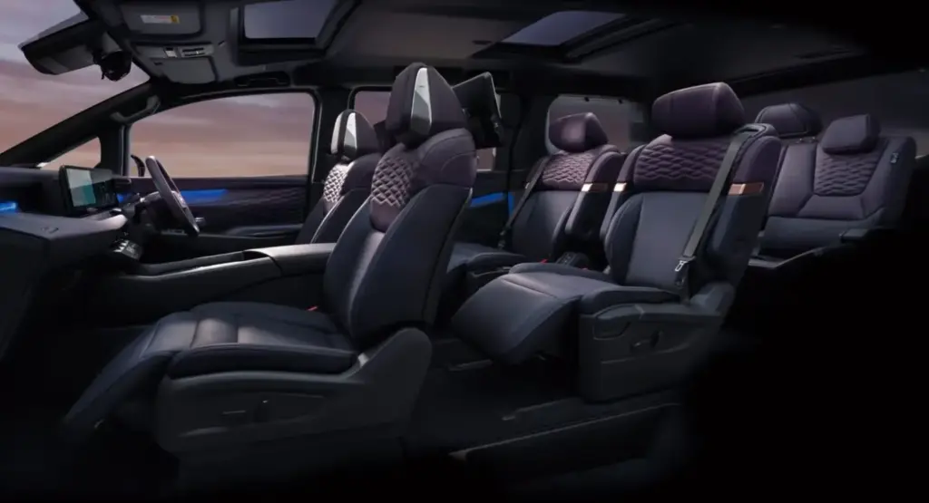 2026 Nissan Elgrand Japon 17 Motor16