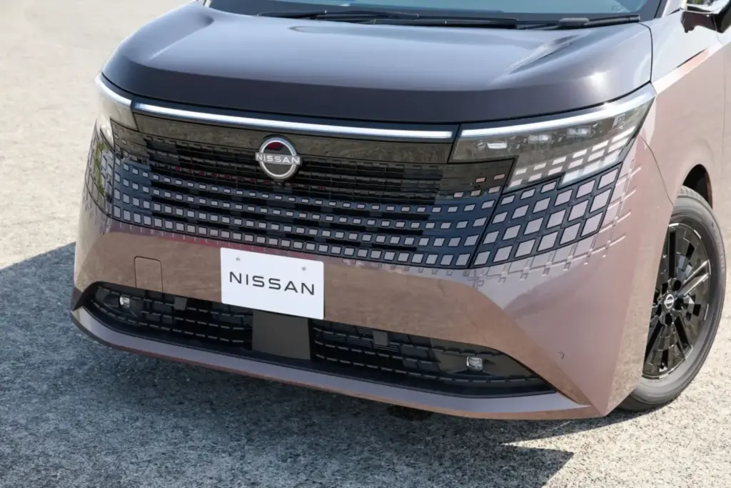 2026 Nissan Elgrand Japon 25 Motor16