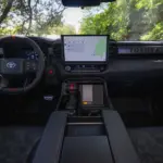 Toyota y el beneficio en movilidad: el 40 % extra que el gigante japonés quiere ganar fuera de los coches en 2030