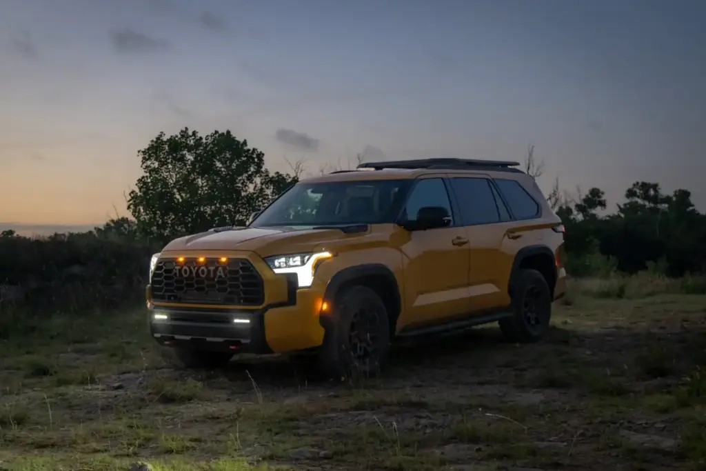 Los Toyota más aventureros del momento se visten de un exclusivo color amarillo 7 Motor16 2026 Toyota Sequoia TRD Pro HoneyComb 5 Motor16