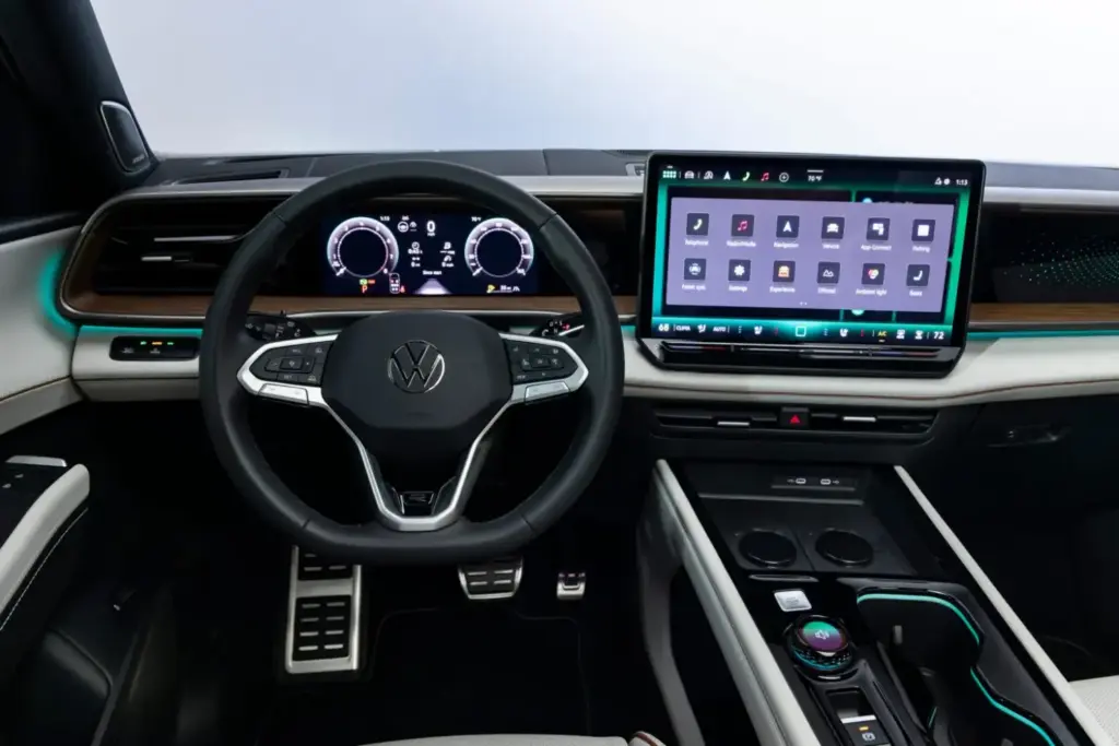 2026 Volkswagen Atlas USA 10 Motor16
