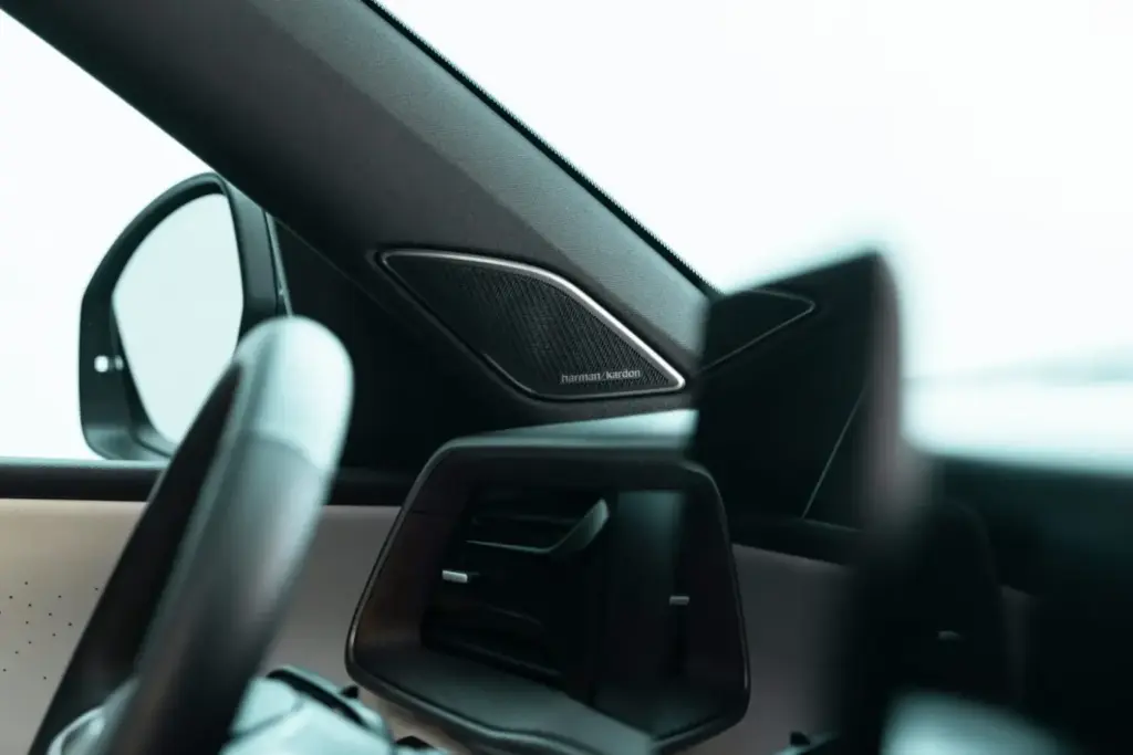 2026 Volkswagen Atlas USA 13 Motor16