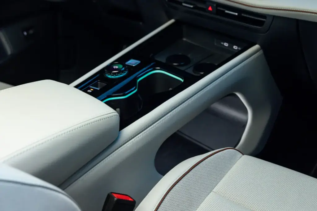 2026 Volkswagen Atlas USA 14 Motor16