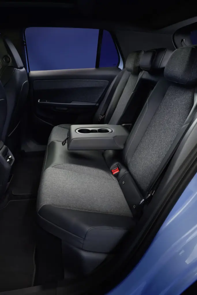 Volkswagen ID. Cross: El SUV eléctrico y ‘Made in Spain’ que está llamado al éxito 16 Motor16 2026 Volkswagen id cross azul 12 Motor16