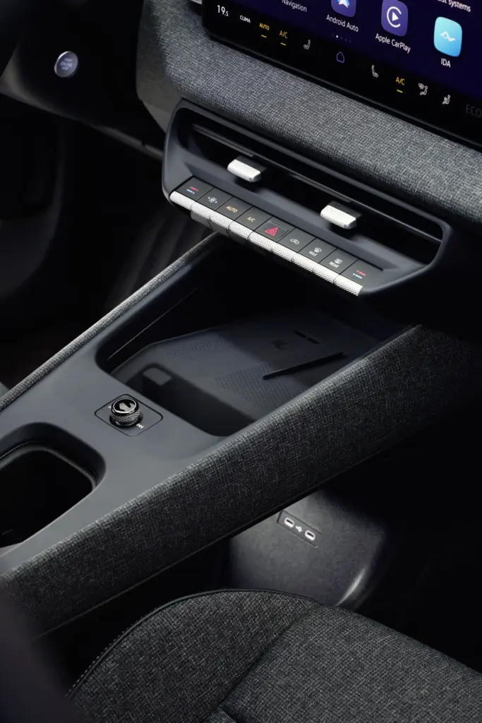 Volkswagen ID. Cross: El SUV eléctrico y ‘Made in Spain’ que está llamado al éxito 13 Motor16 2026 Volkswagen id cross azul 9 Motor16