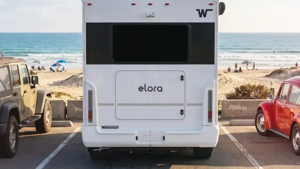 2026 Winnebago Elora Resa autocaravana 4 Motor16