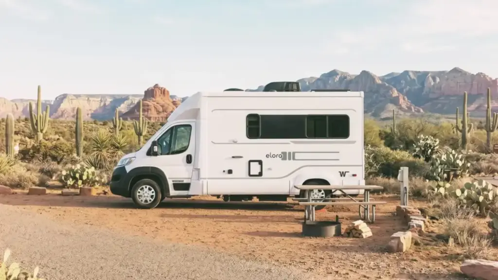 2026 Winnebago Elora Resa autocaravana 6 Motor16