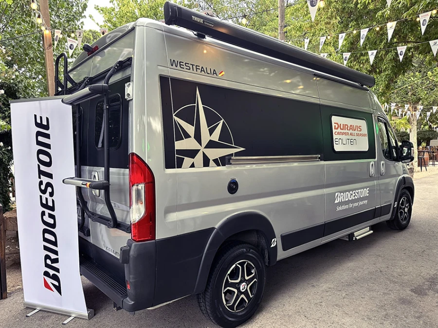 El neumático all season para autocaravanas que ahorra hasta 500 euros al evitar dos cambios de ruedas 1 Motor16 2026 Bridgestone Duravis Camper. Neumático All-Season. Imagen.