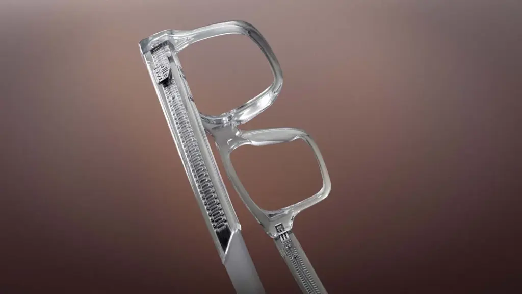 TAG Heuer, en la parrilla de salida con dos colecciones de gafas inspiradas en la edad dorada del automovilismo 3 Motor16 TAG Heuer, Patrick Dempsey, gafas