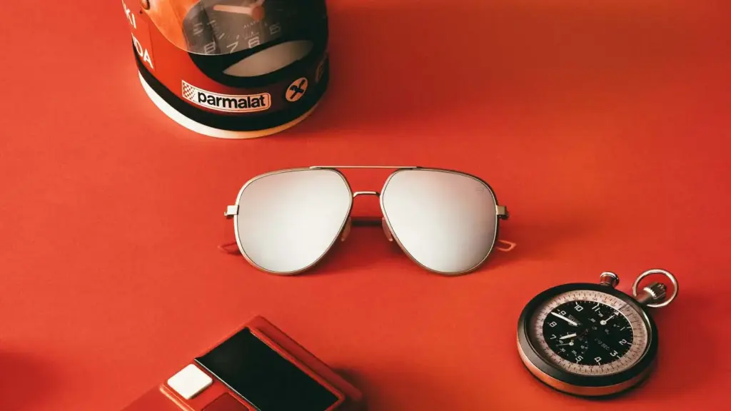 TAG Heuer, en la parrilla de salida con dos colecciones de gafas inspiradas en la edad dorada del automovilismo 1 Motor16 TAG Heuer, Patrick Dempsey, gafas