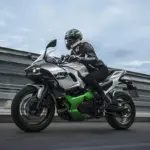 Cómo ahorrar en el seguro de una moto híbrida tras la rebaja de de precio en las Kawasaki Ninja 7 y Z7