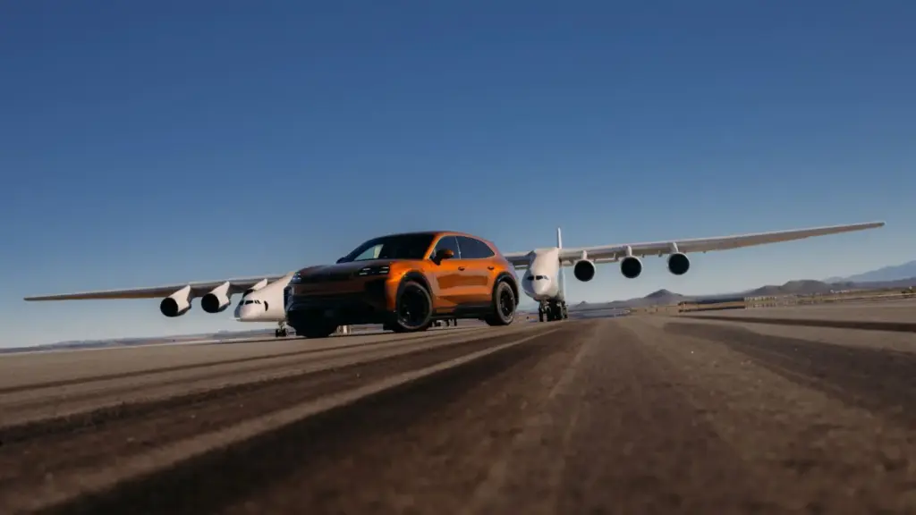 2026 porsche cayenne turbo electric avion ROC 14 Motor16