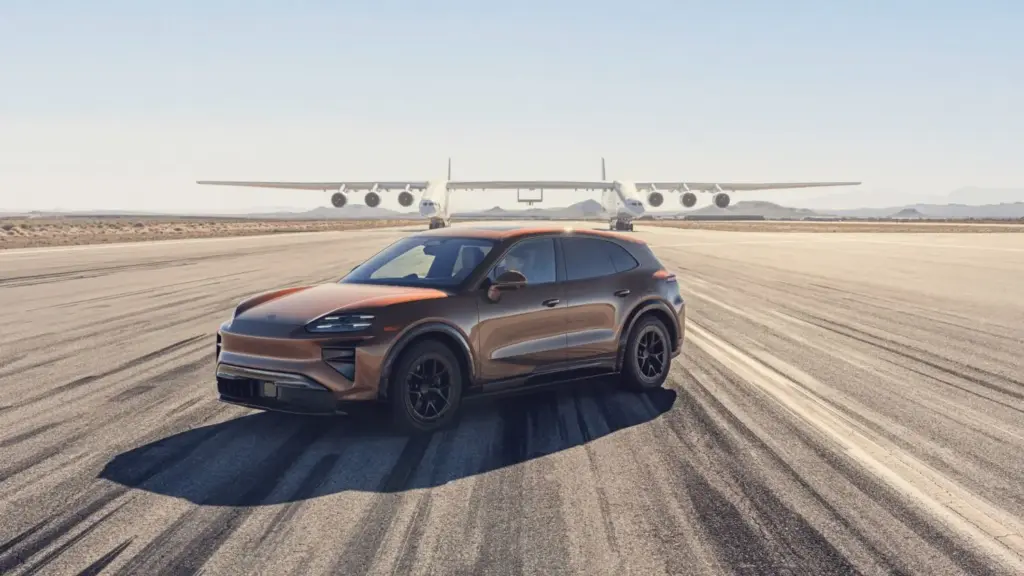 2026 porsche cayenne turbo electric avion ROC 22 Motor16