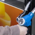 Toyota, BMW, Repsol y Bosch lanzan en España una prueba piloto de gasolina sintética renovable