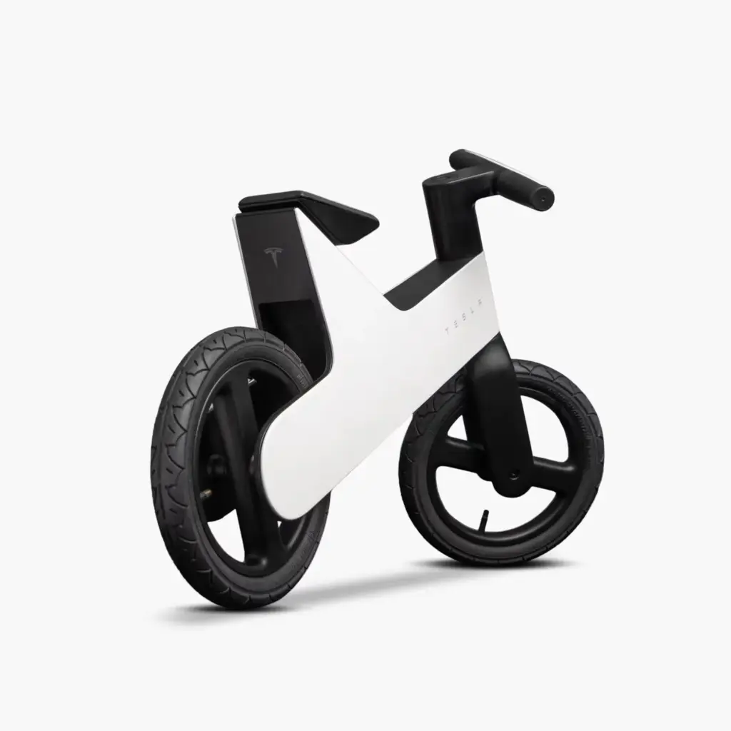 Lo más nuevo de Tesla no tiene baterías, ni pedales... pero apenas cuesta 200 euros 5 Motor16 2026 tesla balance bike 4 Motor16