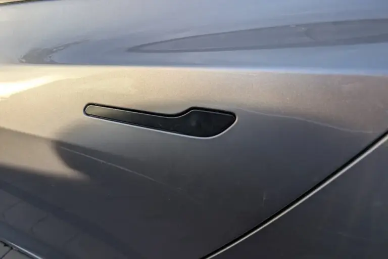 Recall de Tesla en China: casi 3 millones de coches por tiradores que dificultan salir en una emergencia