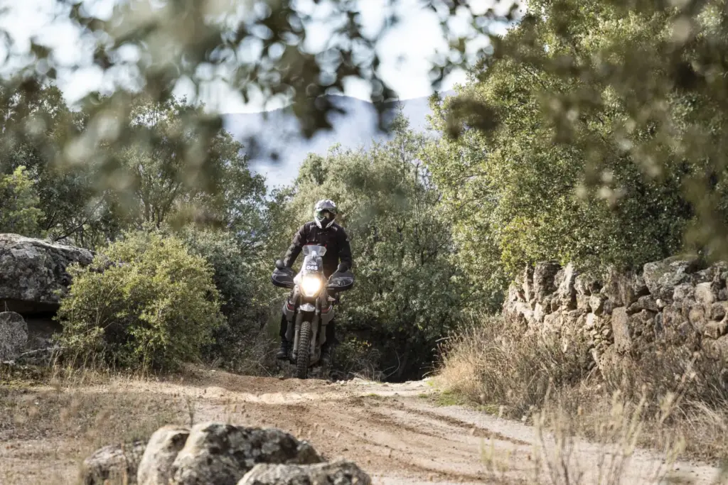 Gredos Book 2026 regresa a la Sierra de Gredos con más aventura, navegación y espíritu motero 19 Motor16 251129 GredosBook MS 14 Motor16