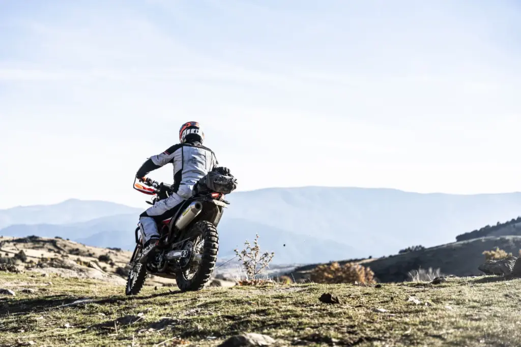Gredos Book 2026 regresa a la Sierra de Gredos con más aventura, navegación y espíritu motero 39 Motor16 251129 GredosBook MS 34 Motor16