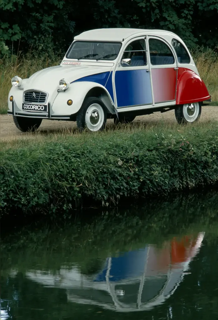 Citroën 2 CV Cocorico: del Mundial de fútbol a icono de colección 40 años después 4 Motor16 2CV COCORICO 19872 Motor16