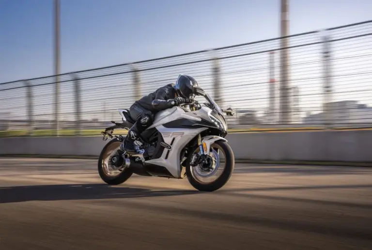 CFMoto 450SR-S: la deportiva de 50 CV que ya se vende en Argentina y apunta a España