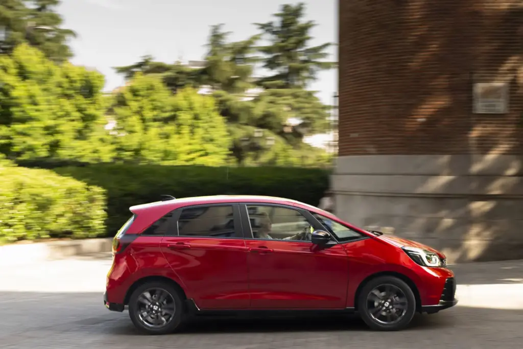 Al volante del Honda Jazz: 25 años haciendo grande lo compacto
