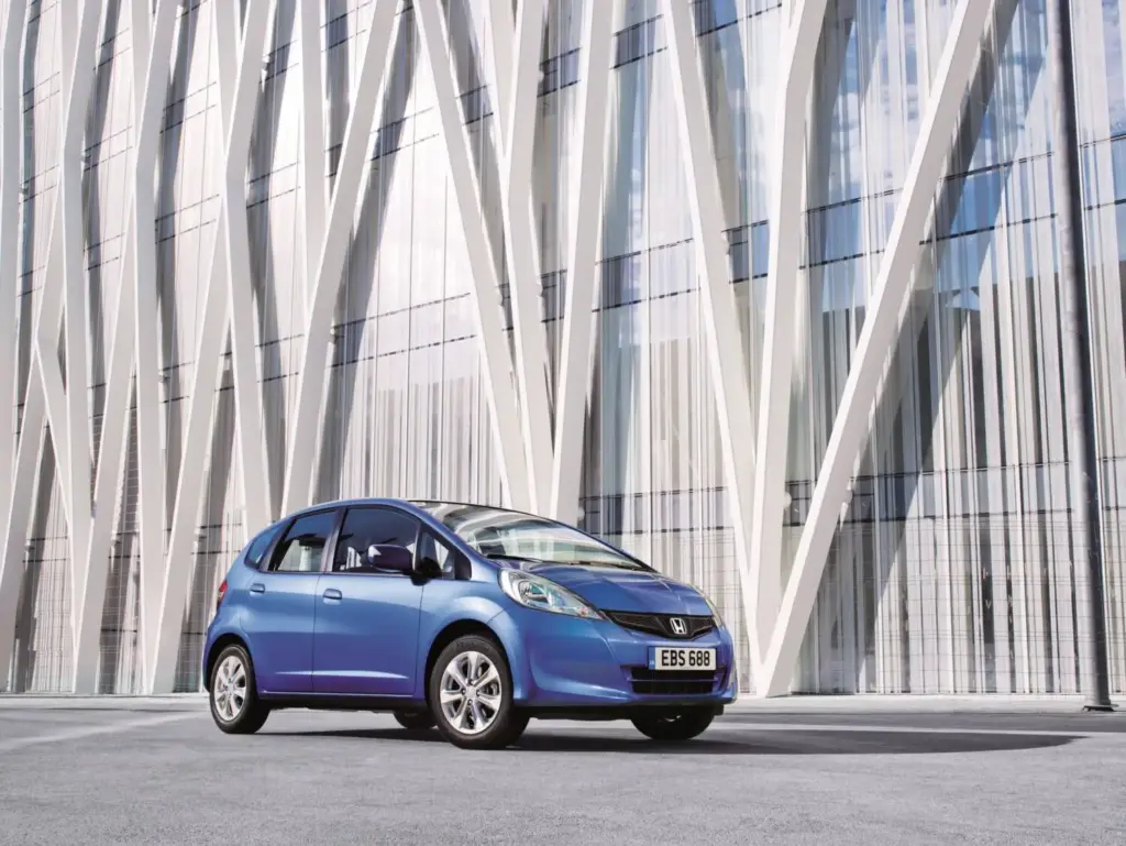 Al volante del Honda Jazz: 25 años haciendo grande lo compacto