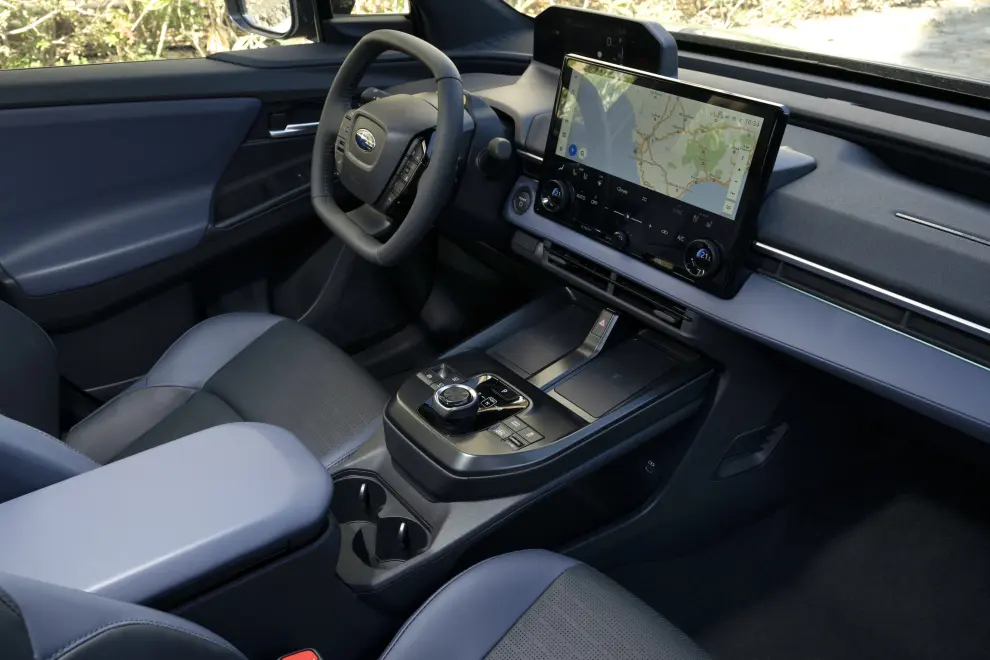 Subaru Solterra 2026: nueva pantalla de 14 pulgadas, Apple CarPlay inalámbrico y 509 km de autonomía 3 Motor16 6a3e61202bd312 13095119 Motor16