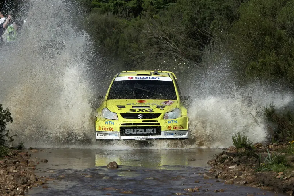 Suzuki S-Cross: dos décadas de evolución para uno de los pioneros del SUV compacto 7 Motor16 ANDERSSON UNDERLINES SUZUKI SX4 WRC8217S RELIABILITY Image 55317 Motor16