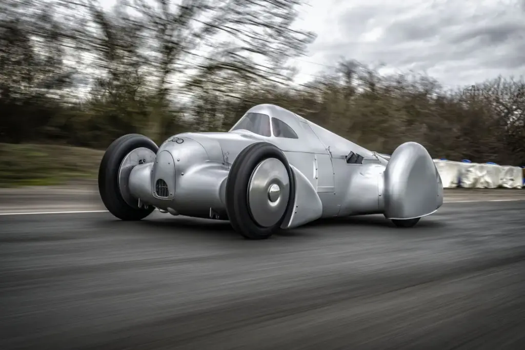 Audi estrena el Nuvolari en Goodwood con Tom Kristensen al volante 2 Motor16 AUDI GOODWOOD 2026 5 Motor16