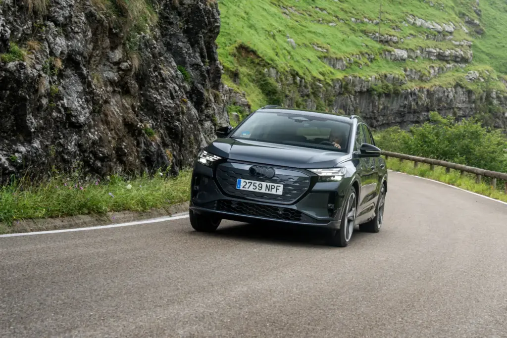 Conducimos el nuevo Audi Q4 e-tron: segundas partes son mejores 30 Motor16 AUDI Q4 ETRON SUV 5 Motor16