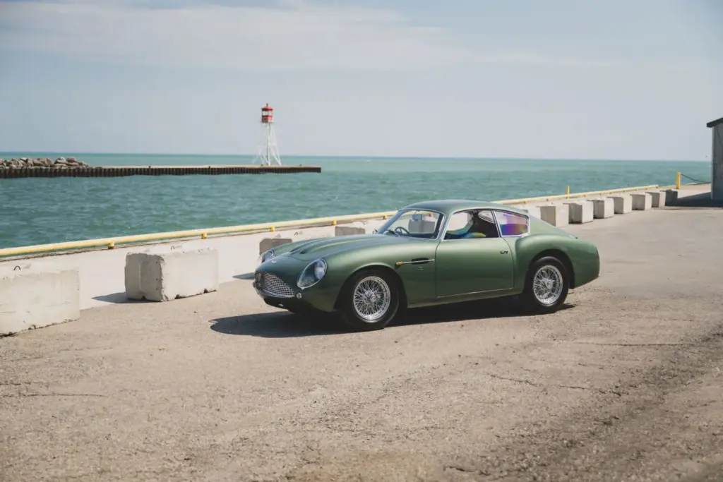 Aston Martin DB4 GT Zagato 1962 25 Motor16